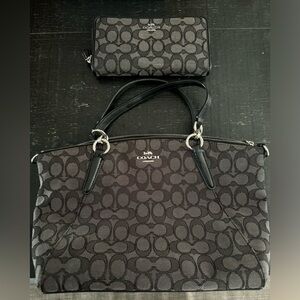 Coach purse and matching wallet